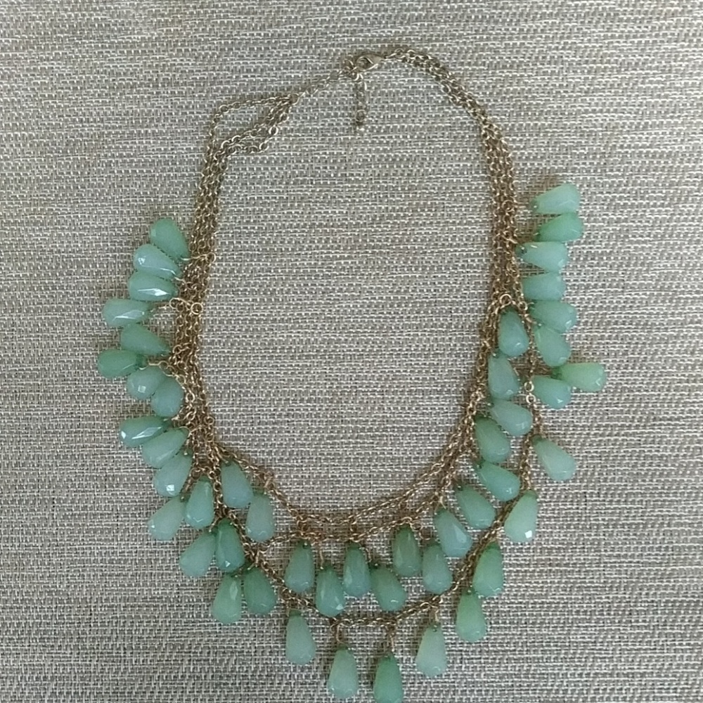 👉 3/$15 - Gold and green statement necklace